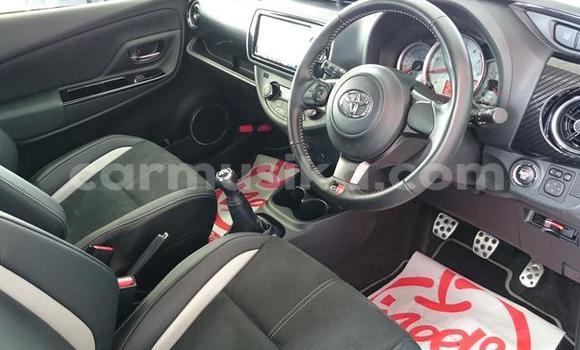 Nunua Ilio tumika Toyota Vitz Nyeupe Gari ndani ya Beitbridge nchini Matabeleland Kusini Nunua Ilio tumika Toyota Vitz Nyeupe Gari ndani ya Beitbridge nchini Matabeleland Kusini