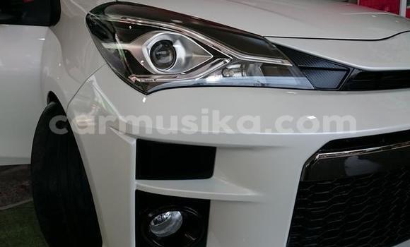 Nunua Ilio tumika Toyota Vitz Nyeupe Gari ndani ya Beitbridge nchini Matabeleland Kusini Nunua Ilio tumika Toyota Vitz Nyeupe Gari ndani ya Beitbridge nchini Matabeleland Kusini