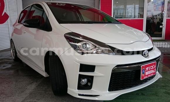 Nunua Ilio tumika Toyota Vitz Nyeupe Gari ndani ya Beitbridge nchini Matabeleland Kusini Nunua Ilio tumika Toyota Vitz Nyeupe Gari ndani ya Beitbridge nchini Matabeleland Kusini