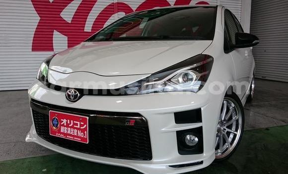 Nunua Ilio tumika Toyota Vitz Nyeupe Gari ndani ya Beitbridge nchini Matabeleland Kusini Nunua Ilio tumika Toyota Vitz Nyeupe Gari ndani ya Beitbridge nchini Matabeleland Kusini