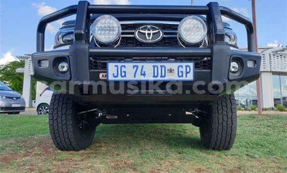 Acheter Occasion Voiture Toyota Hilux Blanc à Beitbridge, Matabeleland South Acheter Occasion Voiture Toyota Hilux Blanc à Beitbridge, Matabeleland South