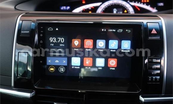 Buy Used Toyota Estima White Car in Beitbridge in Matabeleland South Buy Used Toyota Estima White Car in Beitbridge in Matabeleland South