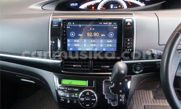 Buy Used Toyota Estima White Car in Beitbridge in Matabeleland South Buy Used Toyota Estima White Car in Beitbridge in Matabeleland South