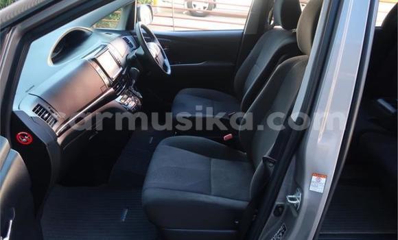 Buy Used Toyota Estima White Car in Beitbridge in Matabeleland South Buy Used Toyota Estima White Car in Beitbridge in Matabeleland South