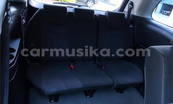 Buy Used Toyota Estima White Car in Beitbridge in Matabeleland South Buy Used Toyota Estima White Car in Beitbridge in Matabeleland South