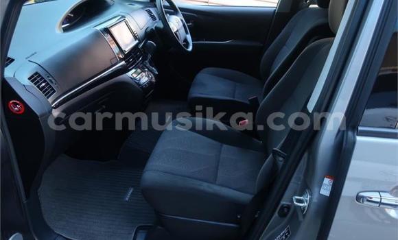 Buy Used Toyota Estima White Car in Beitbridge in Matabeleland South Buy Used Toyota Estima White Car in Beitbridge in Matabeleland South