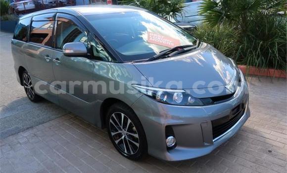 Buy Used Toyota Estima White Car in Beitbridge in Matabeleland South Buy Used Toyota Estima White Car in Beitbridge in Matabeleland South