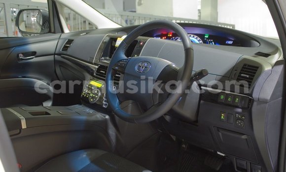 Nunua Ilio tumika Toyota Estima Nyeupe Gari ndani ya Beitbridge nchini Matabeleland Kusini Nunua Ilio tumika Toyota Estima Nyeupe Gari ndani ya Beitbridge nchini Matabeleland Kusini