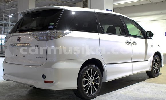 Nunua Ilio tumika Toyota Estima Nyeupe Gari ndani ya Beitbridge nchini Matabeleland Kusini Nunua Ilio tumika Toyota Estima Nyeupe Gari ndani ya Beitbridge nchini Matabeleland Kusini