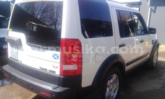 Acheter Occasion Voiture Land Rover Range Rover Blanc à Beitbridge, Matabeleland South Acheter Occasion Voiture Land Rover Range Rover Blanc à Beitbridge, Matabeleland South