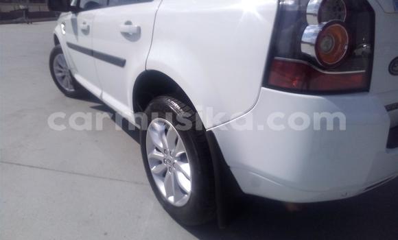 Acheter Occasion Voiture Land Rover Range Rover Blanc à Beitbridge, Matabeleland South Acheter Occasion Voiture Land Rover Range Rover Blanc à Beitbridge, Matabeleland South