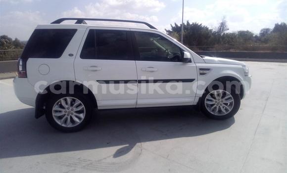Acheter Occasion Voiture Land Rover Range Rover Blanc à Beitbridge, Matabeleland South Acheter Occasion Voiture Land Rover Range Rover Blanc à Beitbridge, Matabeleland South