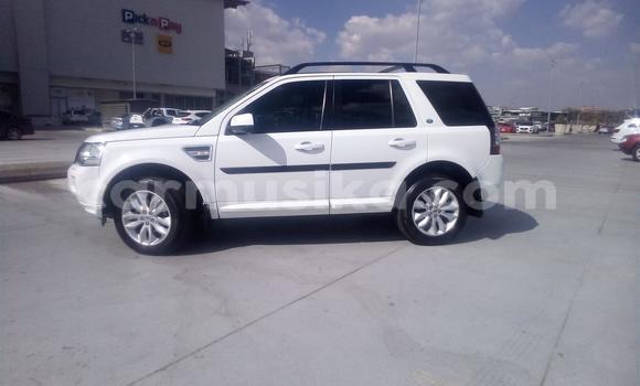 Acheter Occasion Voiture Land Rover Range Rover Blanc à Beitbridge, Matabeleland South Acheter Occasion Voiture Land Rover Range Rover Blanc à Beitbridge, Matabeleland South