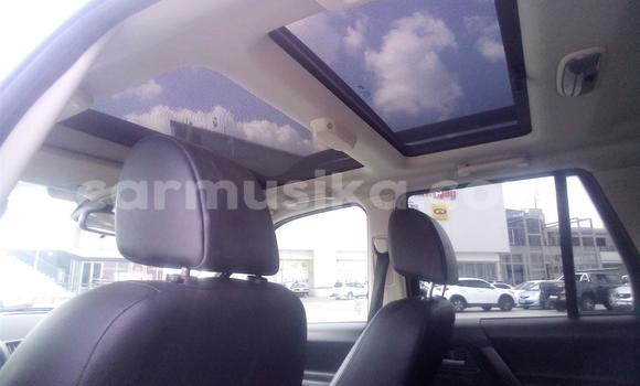 Acheter Occasion Voiture Land Rover Range Rover Blanc à Beitbridge, Matabeleland South Acheter Occasion Voiture Land Rover Range Rover Blanc à Beitbridge, Matabeleland South