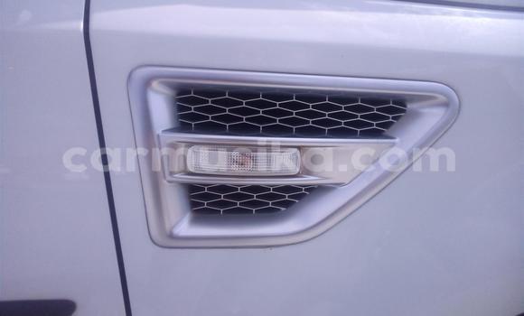 Acheter Occasion Voiture Land Rover Range Rover Blanc à Beitbridge, Matabeleland South Acheter Occasion Voiture Land Rover Range Rover Blanc à Beitbridge, Matabeleland South