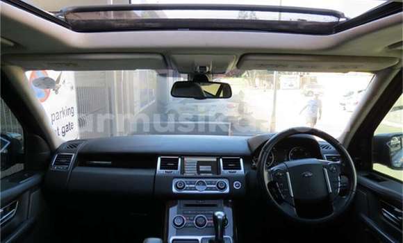 Buy Used Land Rover Freelander Silver Car in Beitbridge in Matabeleland South Buy Used Land Rover Freelander Silver Car in Beitbridge in Matabeleland South