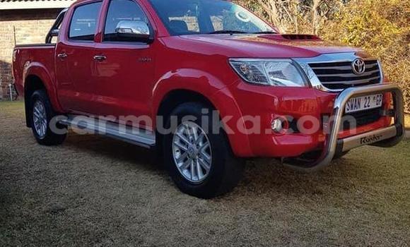 Buy Used Toyota Hilux Red Car in Beitbridge in Matabeleland South