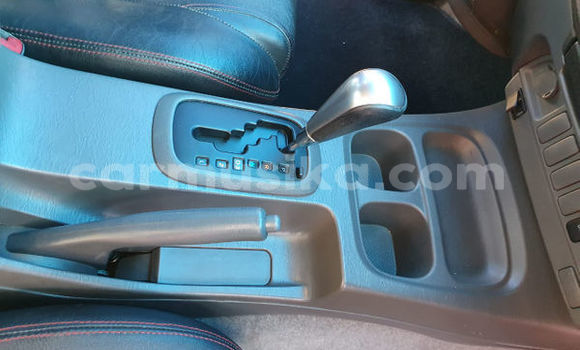 Acheter Occasion Voiture Toyota Hilux Rouge à Beitbridge, Matabeleland South Acheter Occasion Voiture Toyota Hilux Rouge à Beitbridge, Matabeleland South