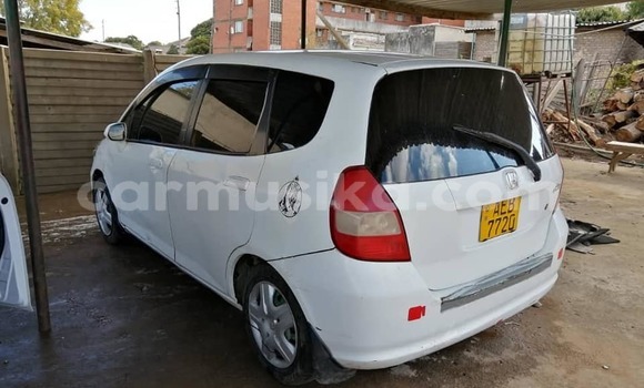 Buy Used Honda Fit White Car in Harare in Harare Buy Used Honda Fit White Car in Harare in Harare