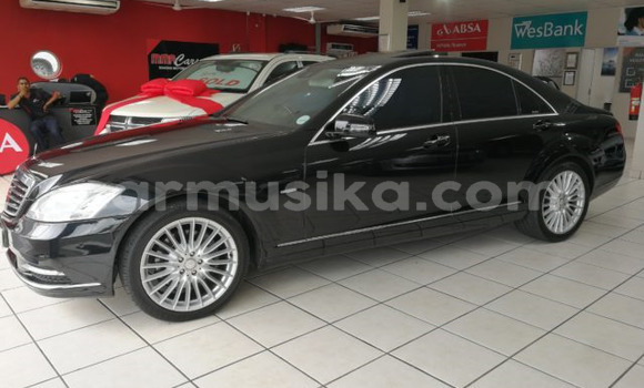 Nunua Ilio tumika Mercedes Viano Nyingine Gari ndani ya Harare nchini Harare