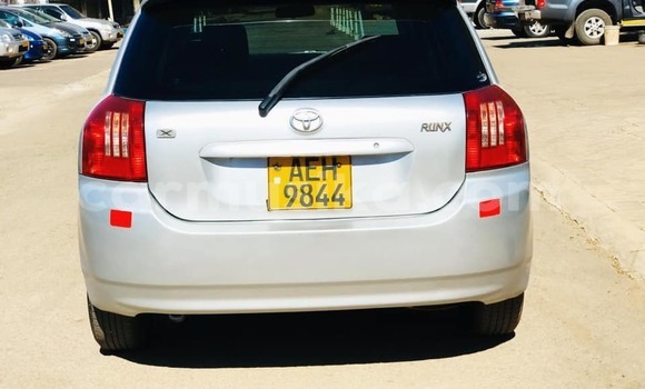 Acheter Occasion Voiture Toyota Runx Gris à Harare, Harare Acheter Occasion Voiture Toyota Runx Gris à Harare, Harare