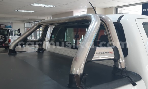 Tenga Tsaru Toyota Hilux Chena Mota in Beitbridge in Matabeleland South Tenga Tsaru Toyota Hilux Chena Mota in Beitbridge in Matabeleland South