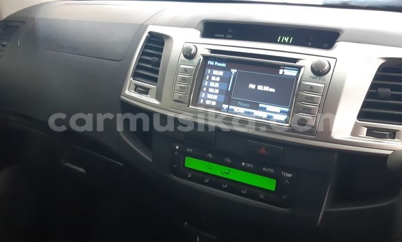 Tenga Tsaru Toyota Hilux Chena Mota in Beitbridge in Matabeleland South Tenga Tsaru Toyota Hilux Chena Mota in Beitbridge in Matabeleland South