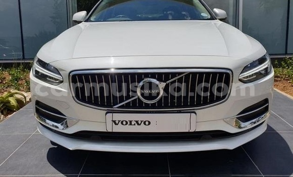 Nunua Ilio tumika Volvo S90 Nyeupe Gari ndani ya Beitbridge nchini Matabeleland Kusini Nunua Ilio tumika Volvo S90 Nyeupe Gari ndani ya Beitbridge nchini Matabeleland Kusini
