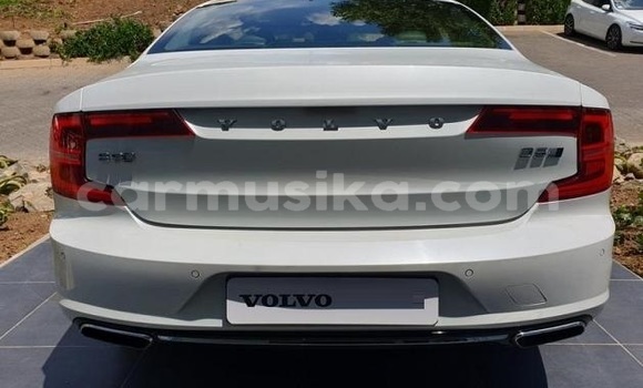 Nunua Ilio tumika Volvo S90 Nyeupe Gari ndani ya Beitbridge nchini Matabeleland Kusini Nunua Ilio tumika Volvo S90 Nyeupe Gari ndani ya Beitbridge nchini Matabeleland Kusini