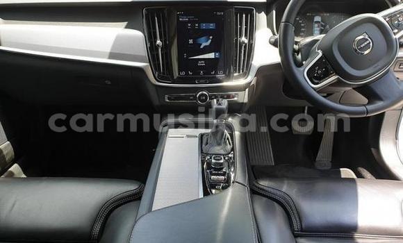 Nunua Ilio tumika Volvo S90 Nyeupe Gari ndani ya Beitbridge nchini Matabeleland Kusini Nunua Ilio tumika Volvo S90 Nyeupe Gari ndani ya Beitbridge nchini Matabeleland Kusini