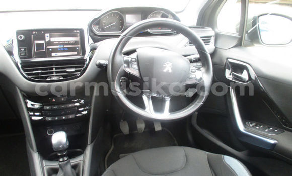 Nunua Ilio tumika Peugeot 208 Nyeupe Gari ndani ya Beitbridge nchini Matabeleland Kusini Nunua Ilio tumika Peugeot 208 Nyeupe Gari ndani ya Beitbridge nchini Matabeleland Kusini