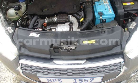 Nunua Ilio tumika Peugeot 208 Nyeupe Gari ndani ya Beitbridge nchini Matabeleland Kusini Nunua Ilio tumika Peugeot 208 Nyeupe Gari ndani ya Beitbridge nchini Matabeleland Kusini