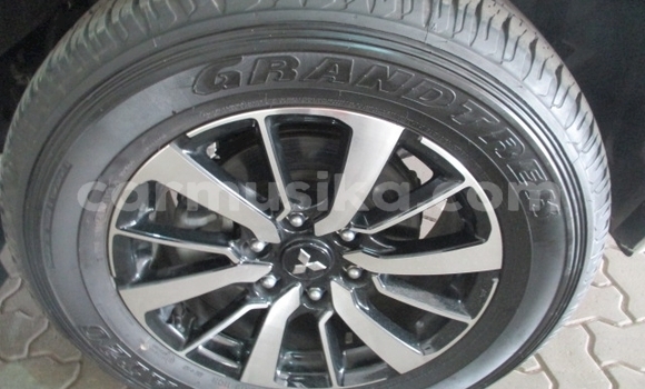 Nunua Ilio tumika Mitsubishi Pajero Sport Nyeupe Gari ndani ya Beitbridge nchini Matabeleland Kusini Nunua Ilio tumika Mitsubishi Pajero Sport Nyeupe Gari ndani ya Beitbridge nchini Matabeleland Kusini