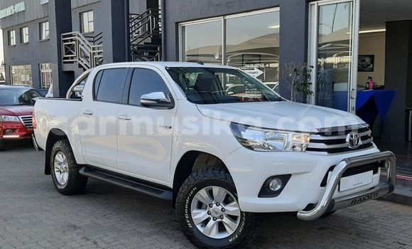 Nunua Ilio tumika Toyota Hilux Nyeupe Gari ndani ya Beitbridge nchini Matabeleland Kusini Nunua Ilio tumika Toyota Hilux Nyeupe Gari ndani ya Beitbridge nchini Matabeleland Kusini