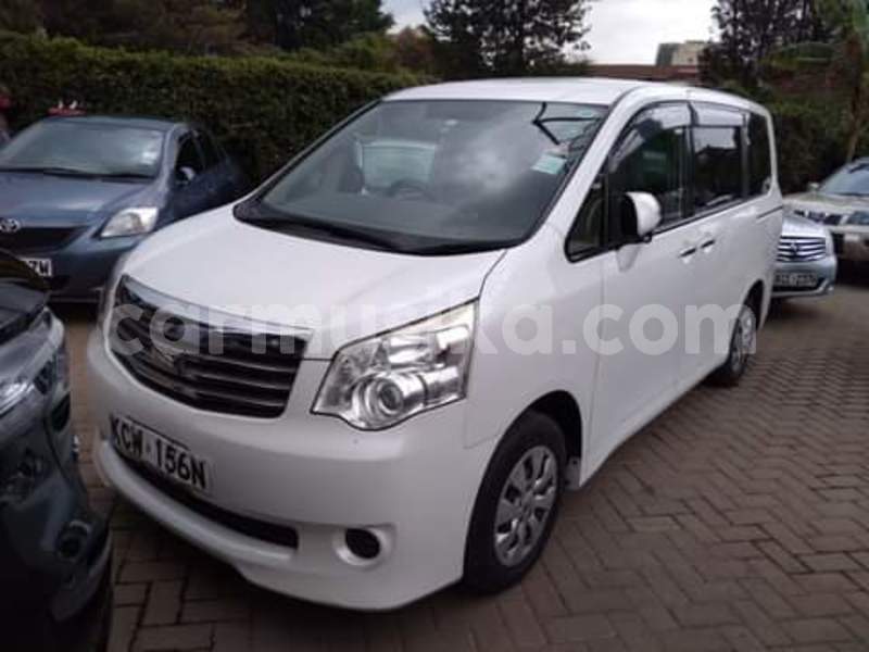 Big with watermark toyota noah matabeleland south beitbridge 15869