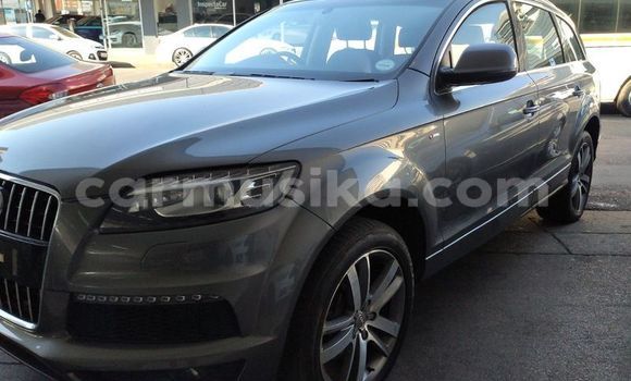 Acheter Occasion Voiture Audi Q7 Gris à Beitbridge, Matabeleland South Acheter Occasion Voiture Audi Q7 Gris à Beitbridge, Matabeleland South