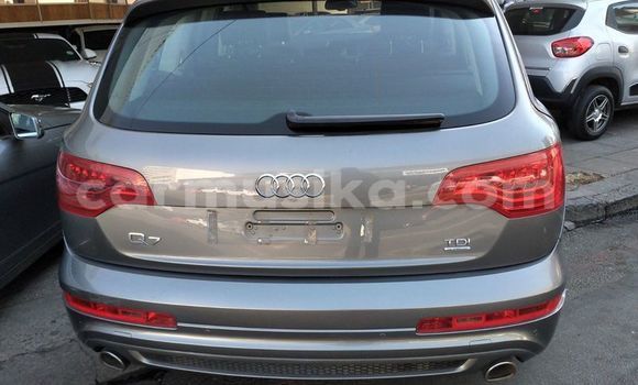 Acheter Occasion Voiture Audi Q7 Gris à Beitbridge, Matabeleland South Acheter Occasion Voiture Audi Q7 Gris à Beitbridge, Matabeleland South