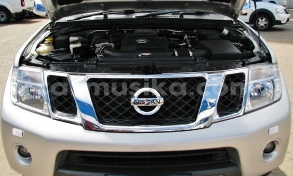 Tenga Tsaru Nissan Navara Sirivha Mota in Beitbridge in Matabeleland South Tenga Tsaru Nissan Navara Sirivha Mota in Beitbridge in Matabeleland South