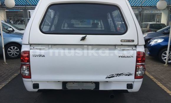 Buy Used Toyota Hilux White Car in Harare in Harare Buy Used Toyota Hilux White Car in Harare in Harare