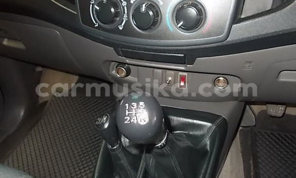 Buy Used Toyota Hilux White Car in Harare in Harare Buy Used Toyota Hilux White Car in Harare in Harare