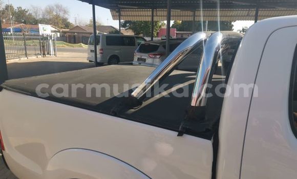 Buy Used Toyota Hilux White Car in Harare in Harare Buy Used Toyota Hilux White Car in Harare in Harare