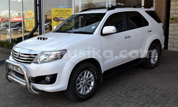 Tenga Tsaru Toyota Fortuner Chena Mota in Harare in Harare Tenga Tsaru Toyota Fortuner Chena Mota in Harare in Harare
