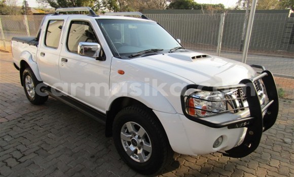 Nunua Ilio tumika Nissan NP 300 Nyeupe Gari ndani ya Beitbridge nchini Matabeleland Kusini Nunua Ilio tumika Nissan NP 300 Nyeupe Gari ndani ya Beitbridge nchini Matabeleland Kusini