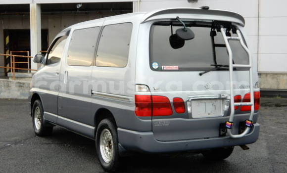 Acheter Occasion Voiture Toyota Granvia Autre à Beitbridge, Matabeleland South Acheter Occasion Voiture Toyota Granvia Autre à Beitbridge, Matabeleland South