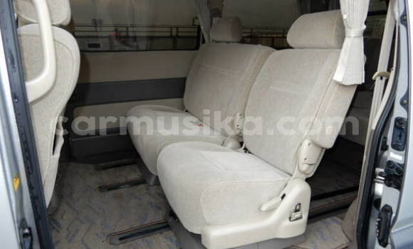 Acheter Occasion Voiture Toyota Granvia Autre à Beitbridge, Matabeleland South Acheter Occasion Voiture Toyota Granvia Autre à Beitbridge, Matabeleland South