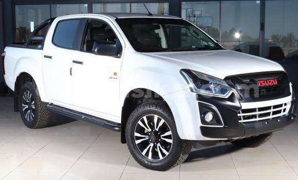 Acheter Occasion Voiture Isuzu KB Blanc à Harare, Harare