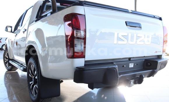 Buy Used Isuzu KB White Car in Harare in Harare Buy Used Isuzu KB White Car in Harare in Harare