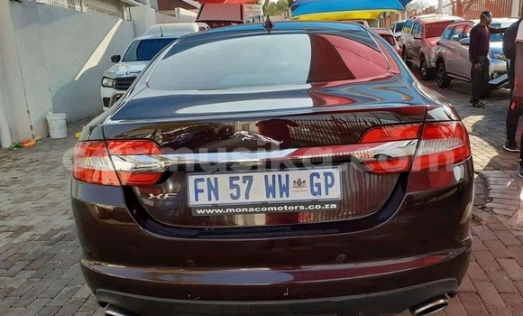 Nunua Ilio tumika Jaguar XF Nyeupe Gari ndani ya Beitbridge nchini Matabeleland Kusini Nunua Ilio tumika Jaguar XF Nyeupe Gari ndani ya Beitbridge nchini Matabeleland Kusini