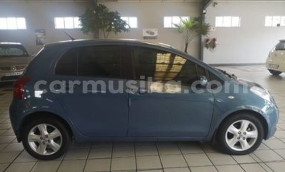 Buy Used Toyota Yaris Blue Car in Beitbridge in Matabeleland South Buy Used Toyota Yaris Blue Car in Beitbridge in Matabeleland South