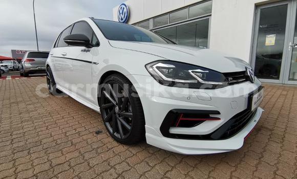 Buy Used Volkswagen Golf GTI White Car in Beitbridge in Matabeleland South
